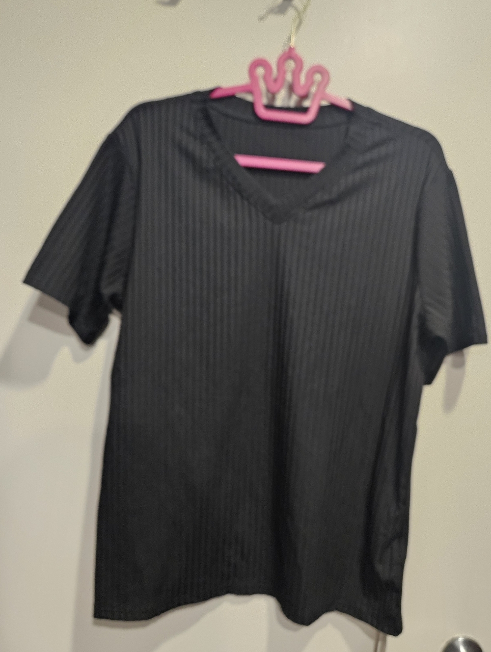 Men's Black Pinstripe V‑Neck Shirt Medium